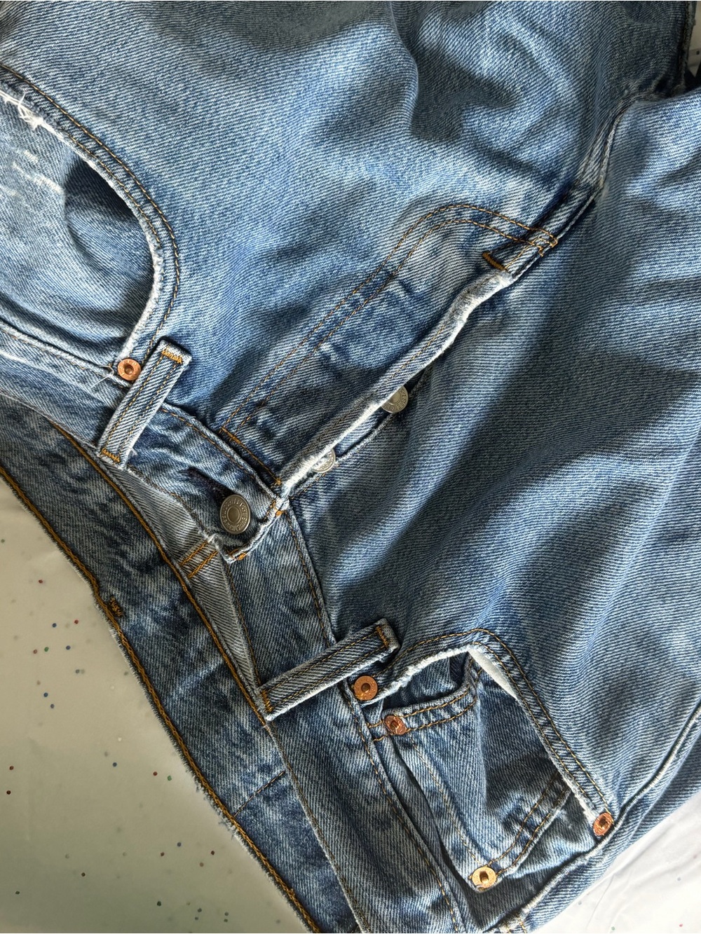 Levi's 501 Light Blue Relaxed Fit Jeans 30x30
